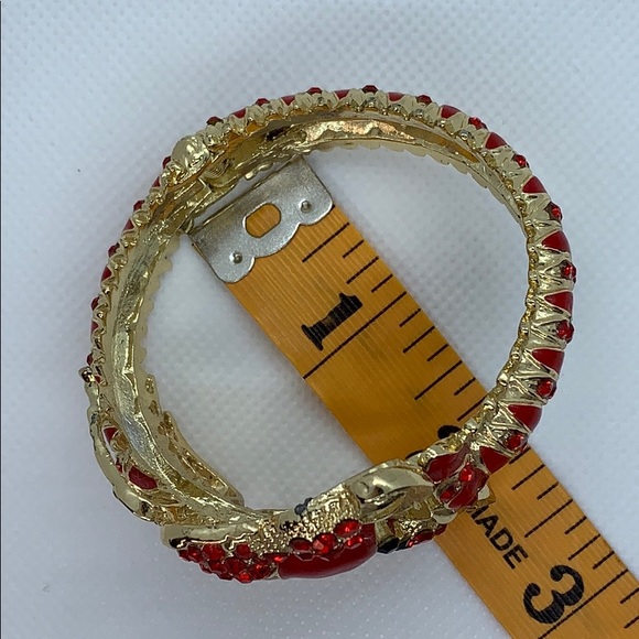 Lobster bracelet red & gold statement piece clasp coastal ocean beach design - Picture 4 of 8
